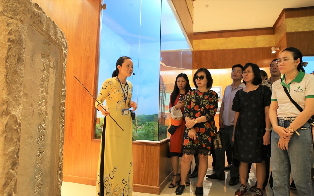 Bảo tàng Quang Trung là một trong những bảo tàng lịch sử nổi tiếng ở Bình Định, nơi đây gắn liền với khởi nghĩa Tây Sơn là một trong những cuộc khởi nghĩa giải phóng dân tộc thành công nhất ở nước ta